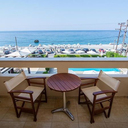 ホテル Casa Laios Paralia Chiliadou エクステリア 写真