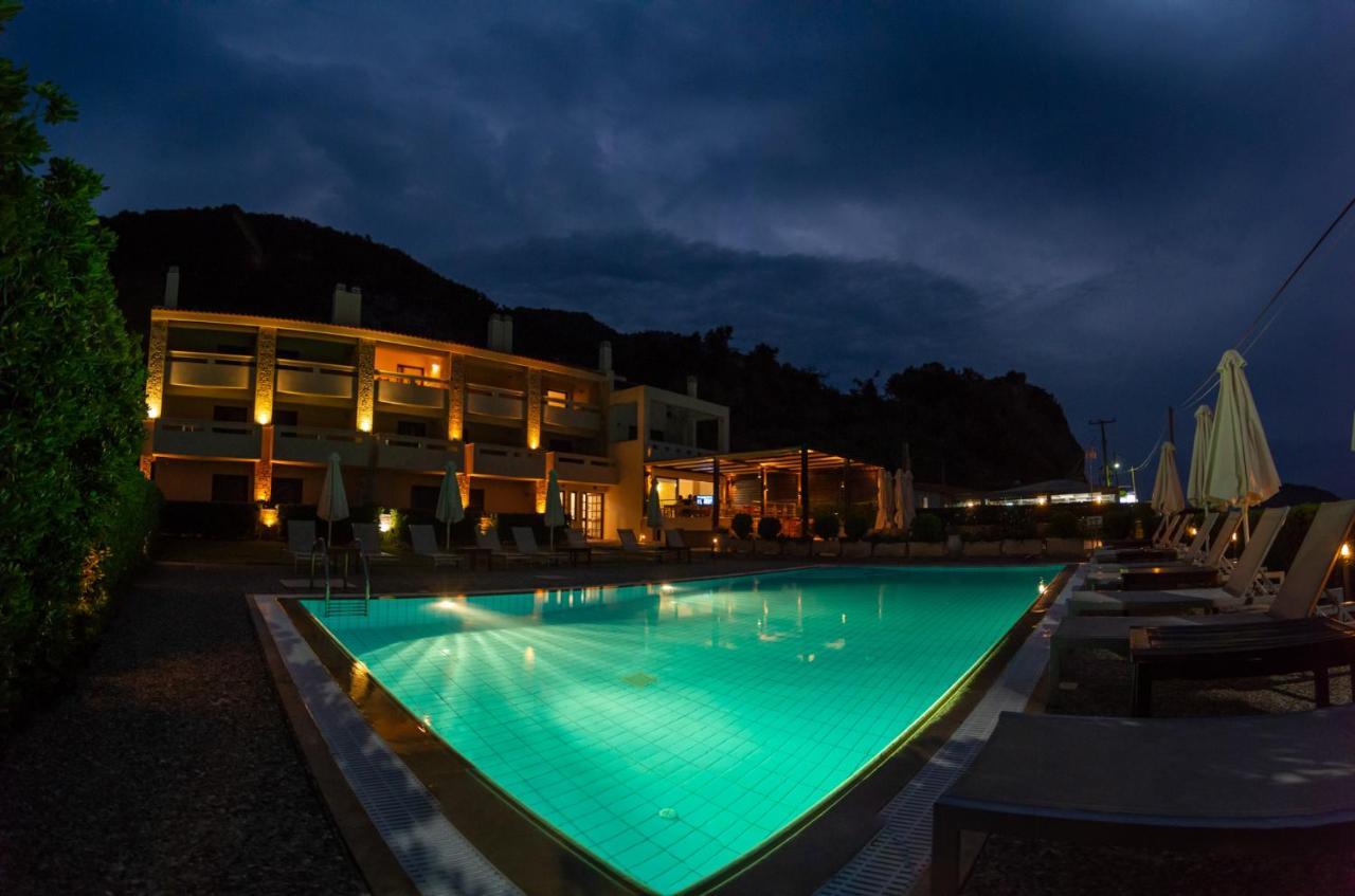 ホテル Casa Laios Paralia Chiliadou エクステリア 写真