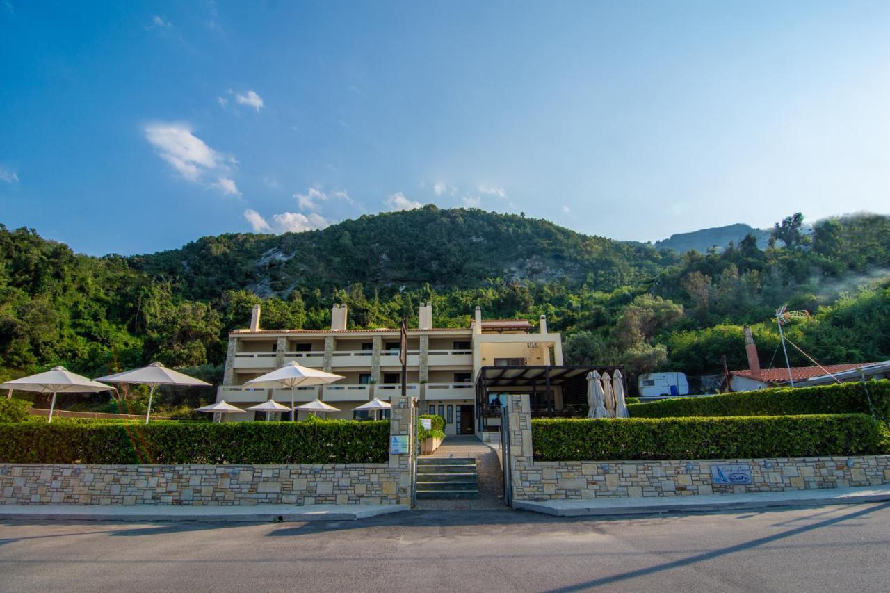 ホテル Casa Laios Paralia Chiliadou エクステリア 写真